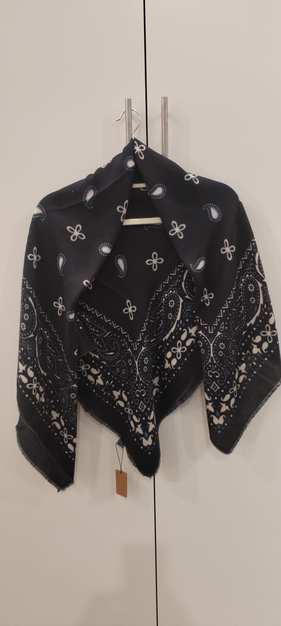 Bandana Square wool scarf