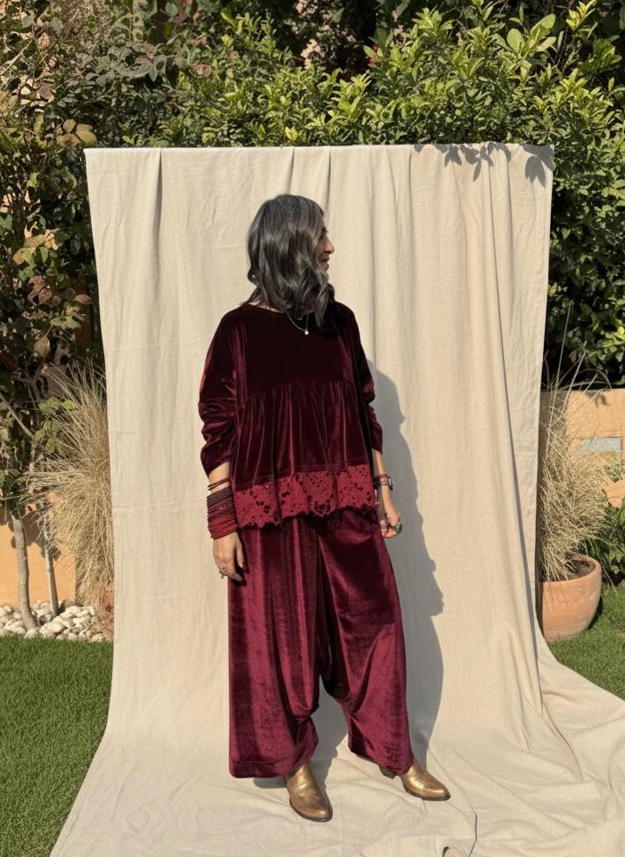 Top & harem pants Velvet